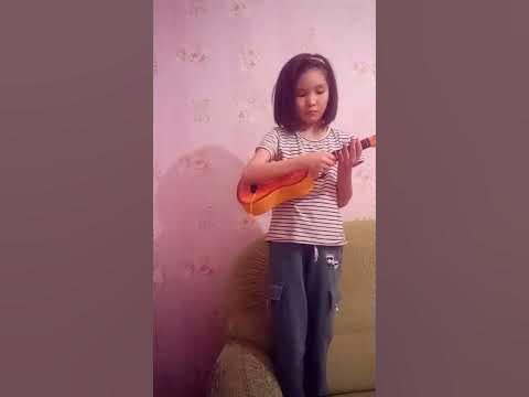 //играю на акулеле// - YouTube