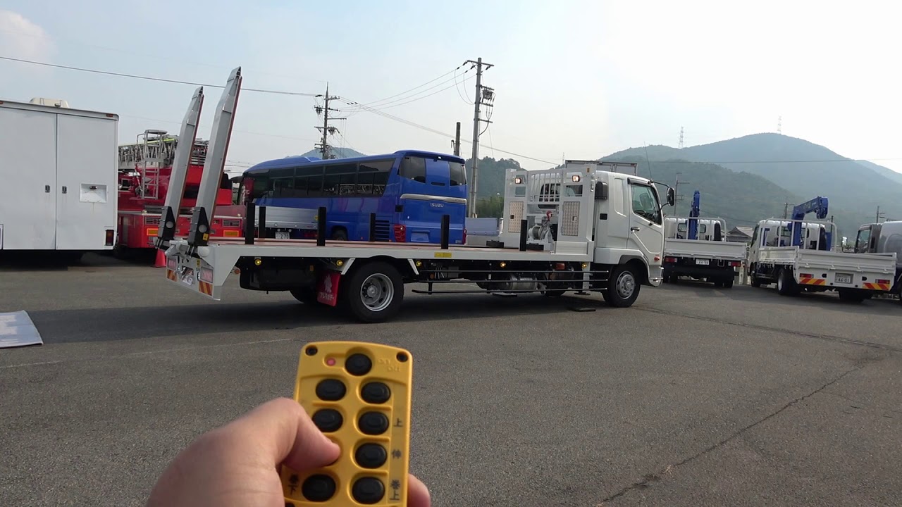 セルフローダー完成 重機運搬車 三菱ふそう ファイター増トン 7 2トン積載 ワイドベッド付 登録済未使用車 上物作動とエンジン Youtube