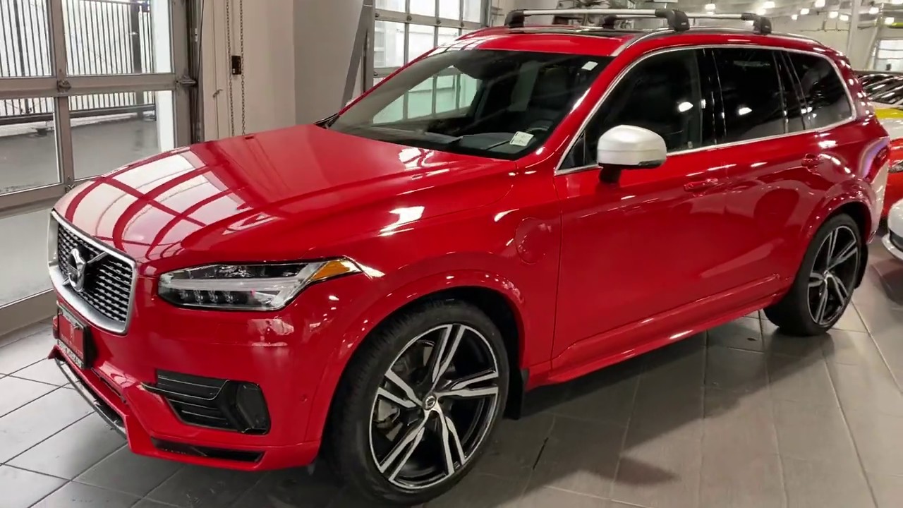 Volvo xc90 red