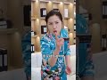 他隱忍三年當上門女婿,受盡白眼。簽離婚協議當天,天空突然裂開,無數仙尊哭著跪求:"帝君息怒!"曾經罵他廢物的妻子癱坐在地:"你竟是?!"#逆襲#穿越#重生#爽劇#打臉#反轉#下山#男頻