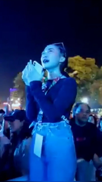 Viral..‼️ Cewek Cantik Menangis di Konser Hadad Alwi & Sulis