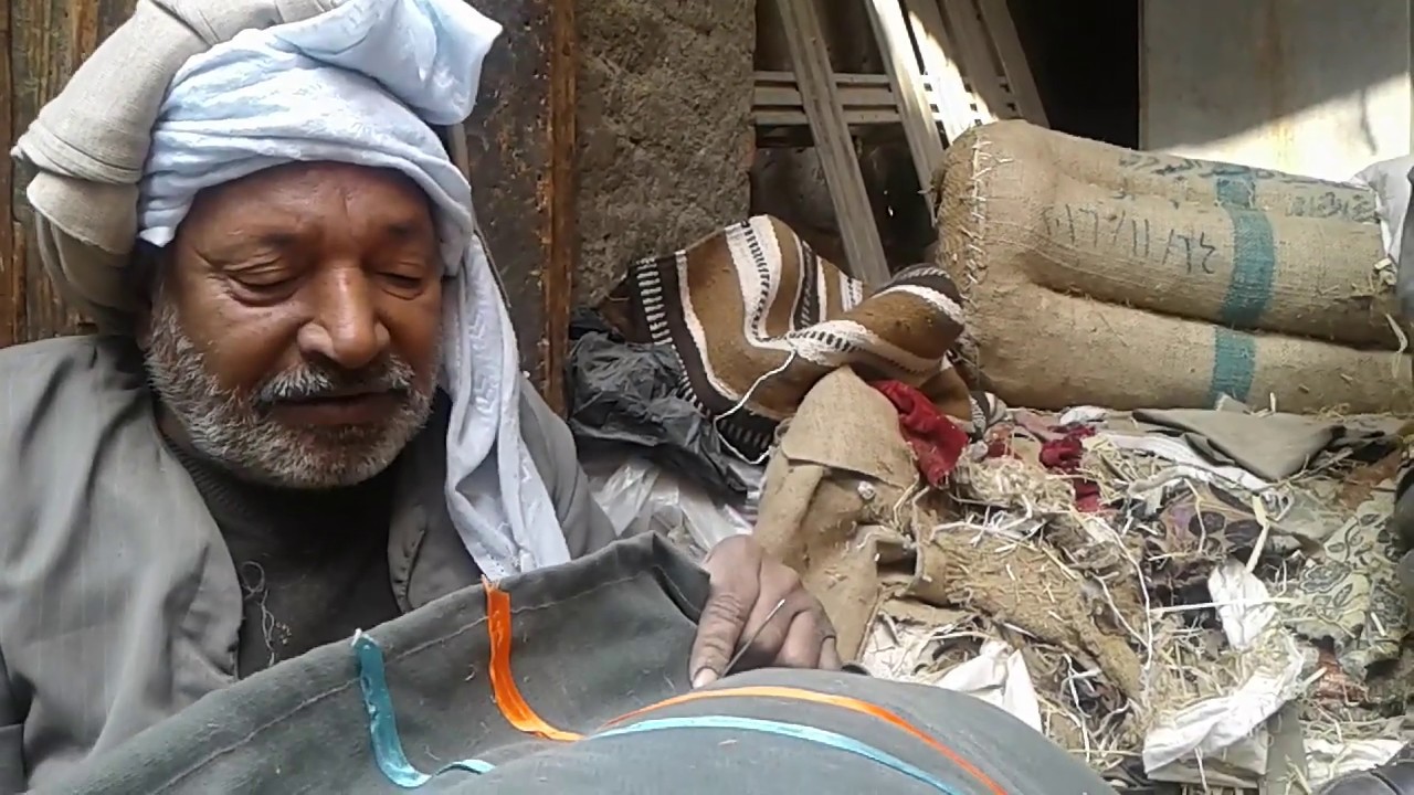 البرادعي او صانع البرادع للحمير او صانع بردعة الحمار مهنة قديمة انقرضت الان يكشف اسرارها اقدم صنايعي
