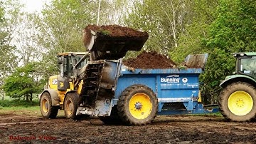 Loading & Spreading the Solids with JCB 416 and John Deere.