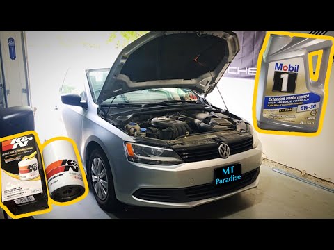 Oil Change in a 2011-2018 VW Jetta (2.0L NA)