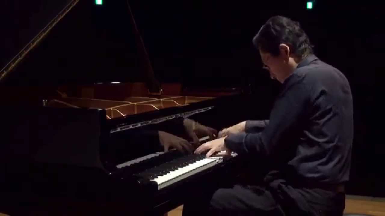メゾピアノ Scriabin: Sonata No.7