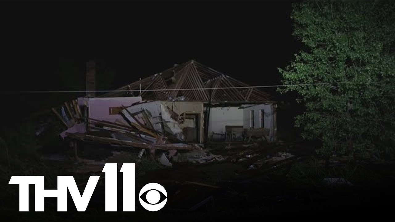 Oklahoma recovers after twin tornadoes flatten cities and destroy homes ...