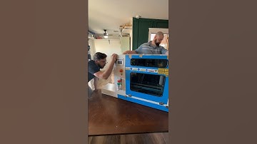 Unboxing the Thunder Laser Nova 24