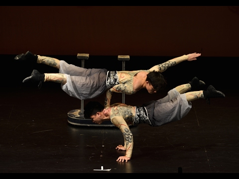 Szechuan Dance Troupe Amazes with Chinese New Year Performance