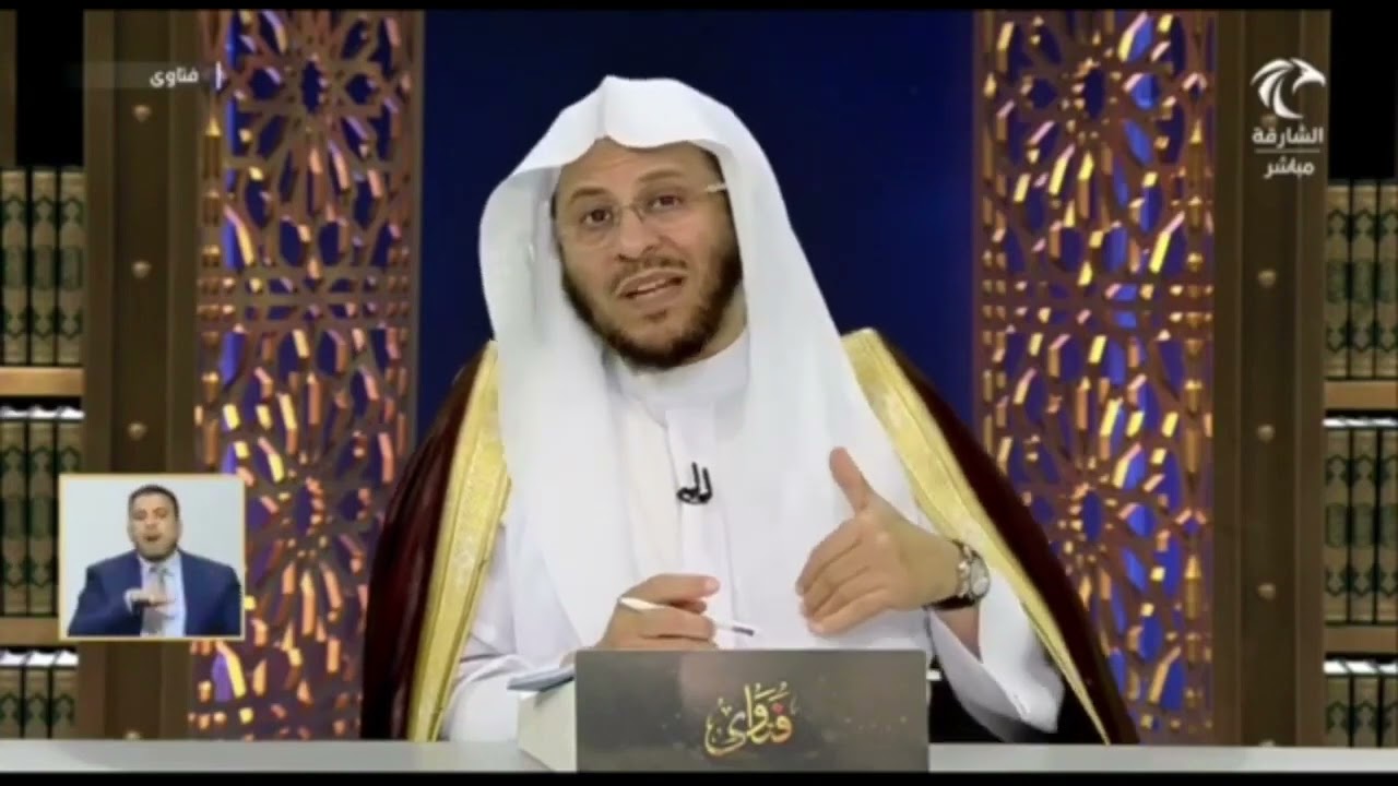 إذا كان شخص يصلي ومر عليه اسم النبي صلى الله عليه وسلم فهل يصلي عليه؟ | الشيخ عزيز بن فرحان