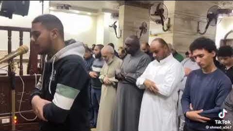 وكأن الشيخ ياسر الدوسري هو الذي يقرأ ! ما أجملها من محاكاة لشاب مصري أحمد إبراهيم - سورة القيامة