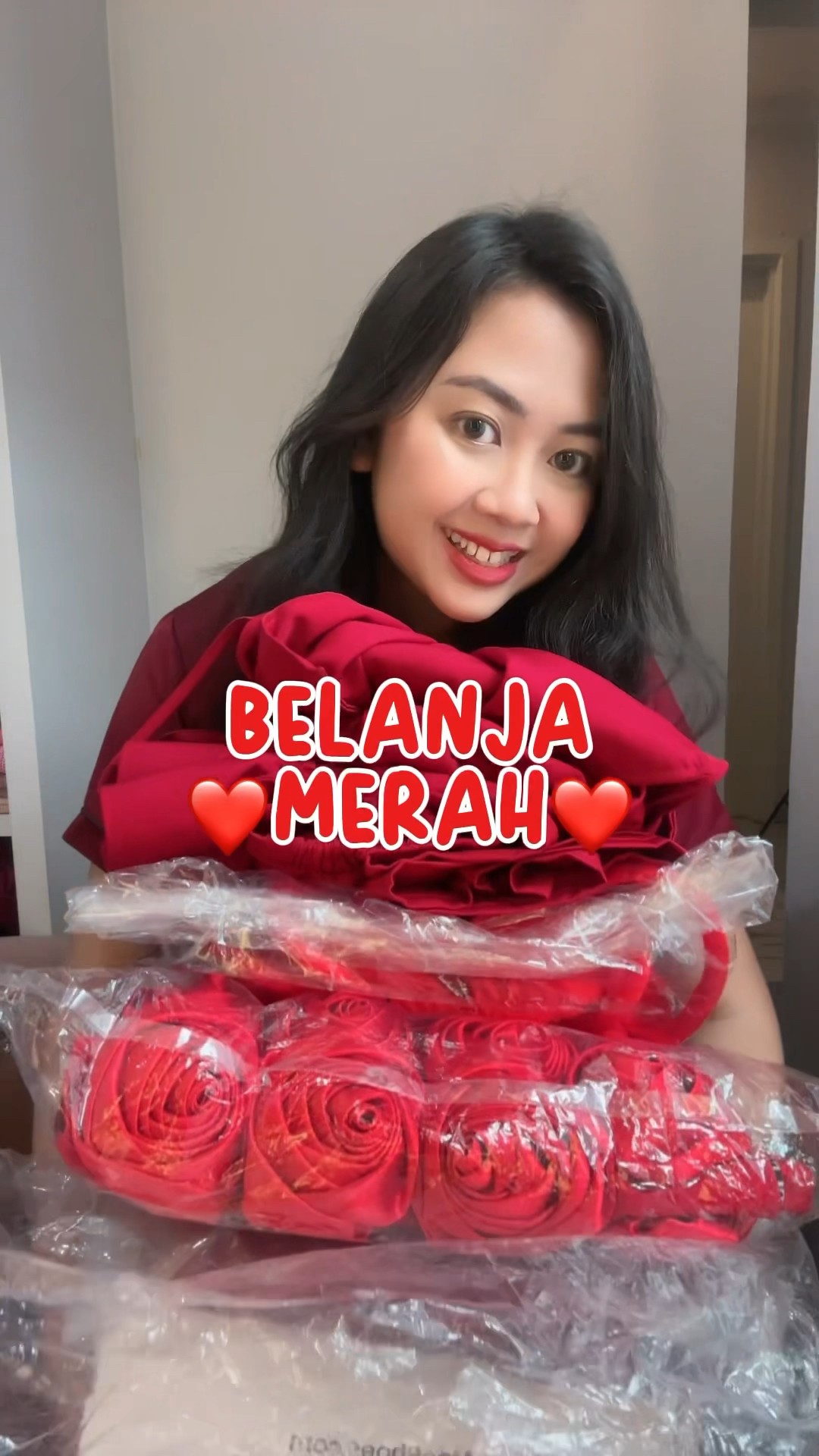 BELANJA SERBA MERAH ?❤️ NEXT BELANJA WARNA APA GUYS??? | Klara Tania #shorts