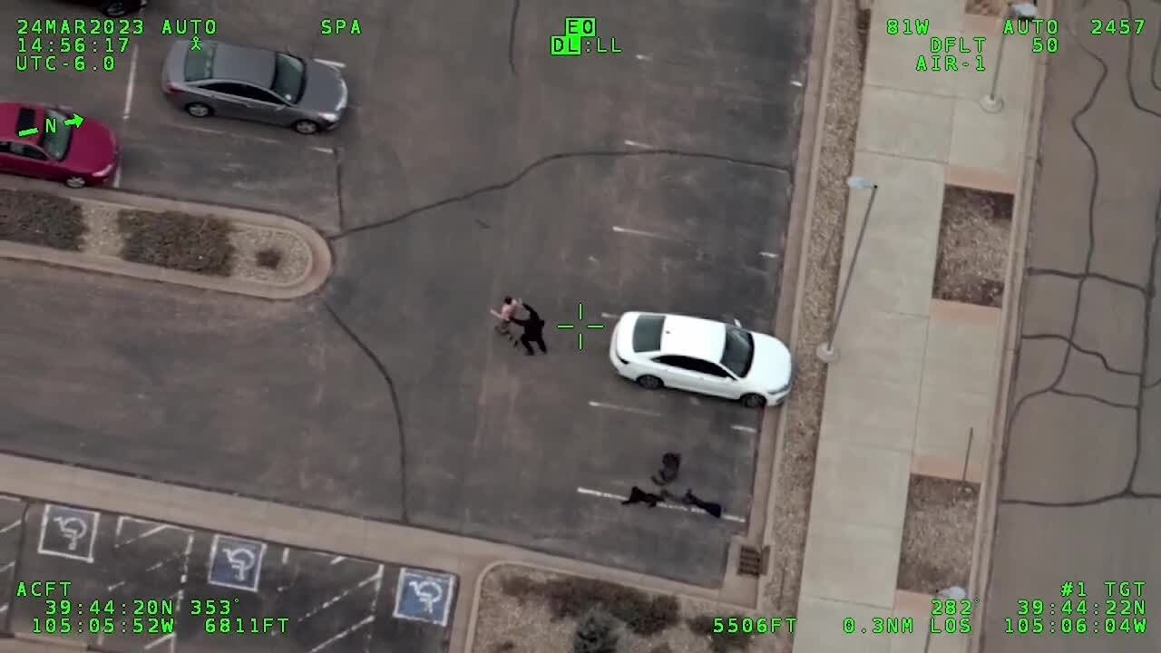 Good Samaritan tackles car thief in Arapahoe County - YouTube