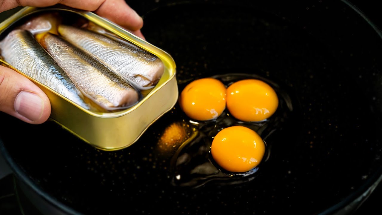 Сардины с яйцами вкуснее всего. Старый рецепт моей бабушки гениален!