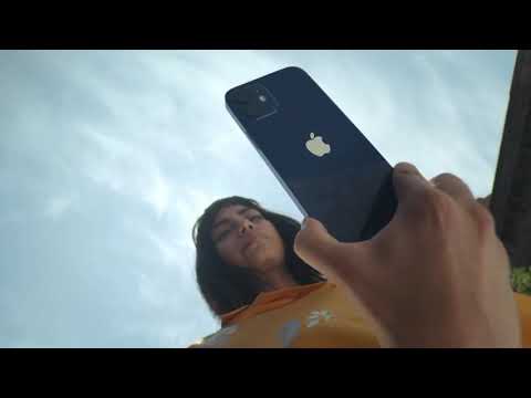 Реклама iPhone 12 & iPhone 12 mini