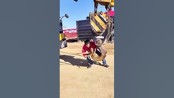 The process of fixing the crane hook with a sling