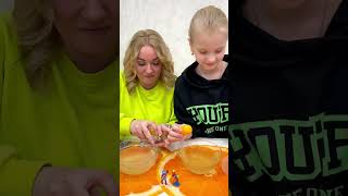 Cotton candy and Kinder Surprise challenge 🤤  /  Сладкая вата и киндер сюрприз челлендж 🤤