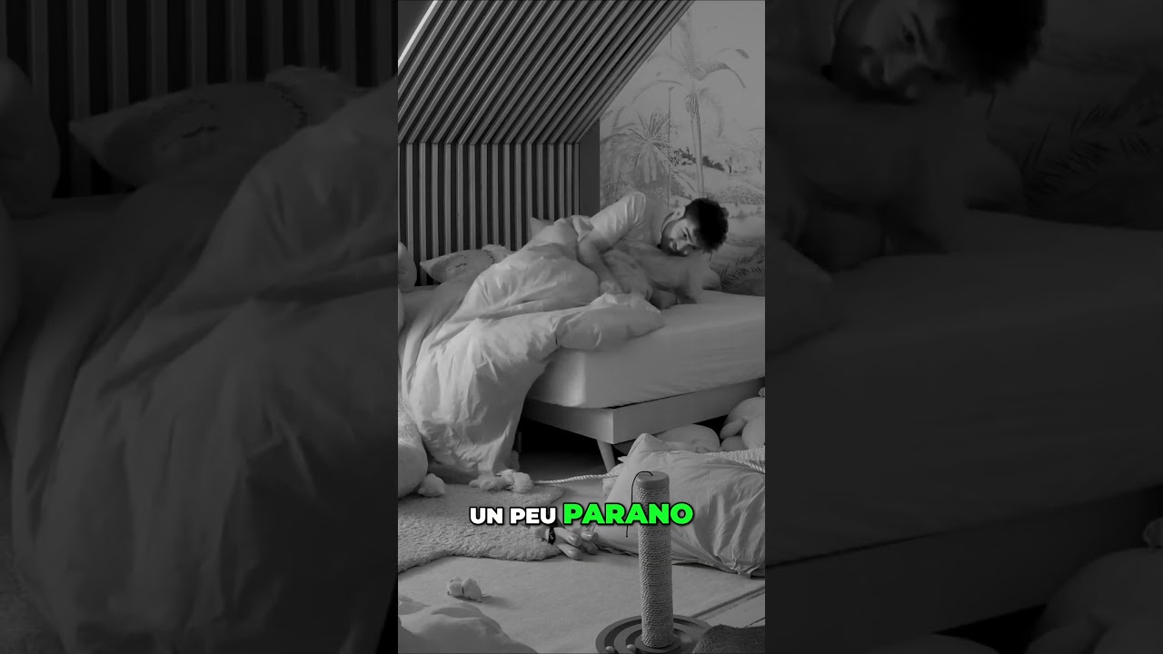 Mathieu devient parano et lance des coussins sur l'équipe technique