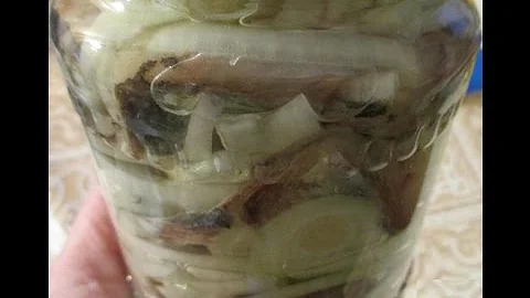 Селёдка с маслом и луком. Очень легко, быстро и ОООчень вкусно!!!