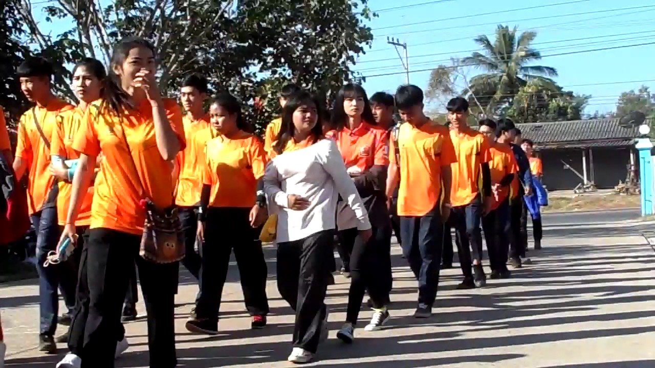 ขบวนพาเหรด กีฬาสีภายใน วิทยาลัยการอาชีพหนองหาน 30/12/59