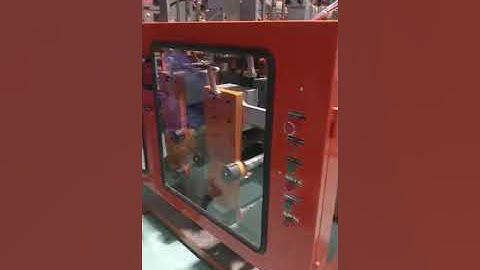 SERVO Blow Moulding Machinery with Auto De-flashing &  Parison Controller.