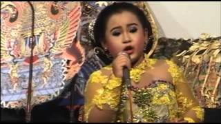 Memanik by Dimas Niken Salindri live Ki Rudi Gareng