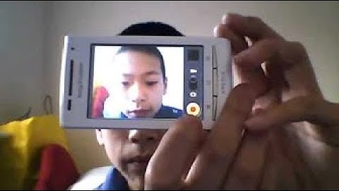 Sony Ericsson Xperia X8 Running On Android 2.3 (GINGERBREAD)