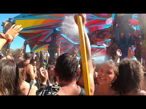 Boom Festival 2022 - Getting wet dancing