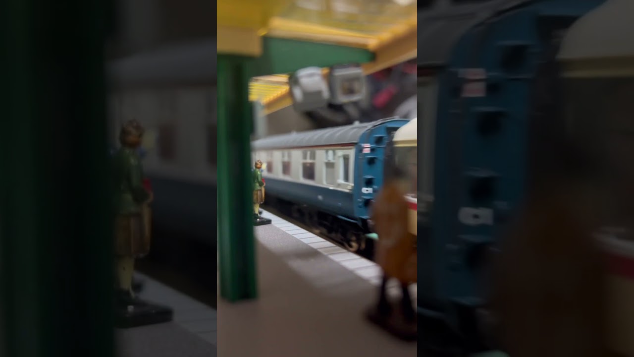 Class 37 and class 20 hauling the Railtour!!. (3A57)