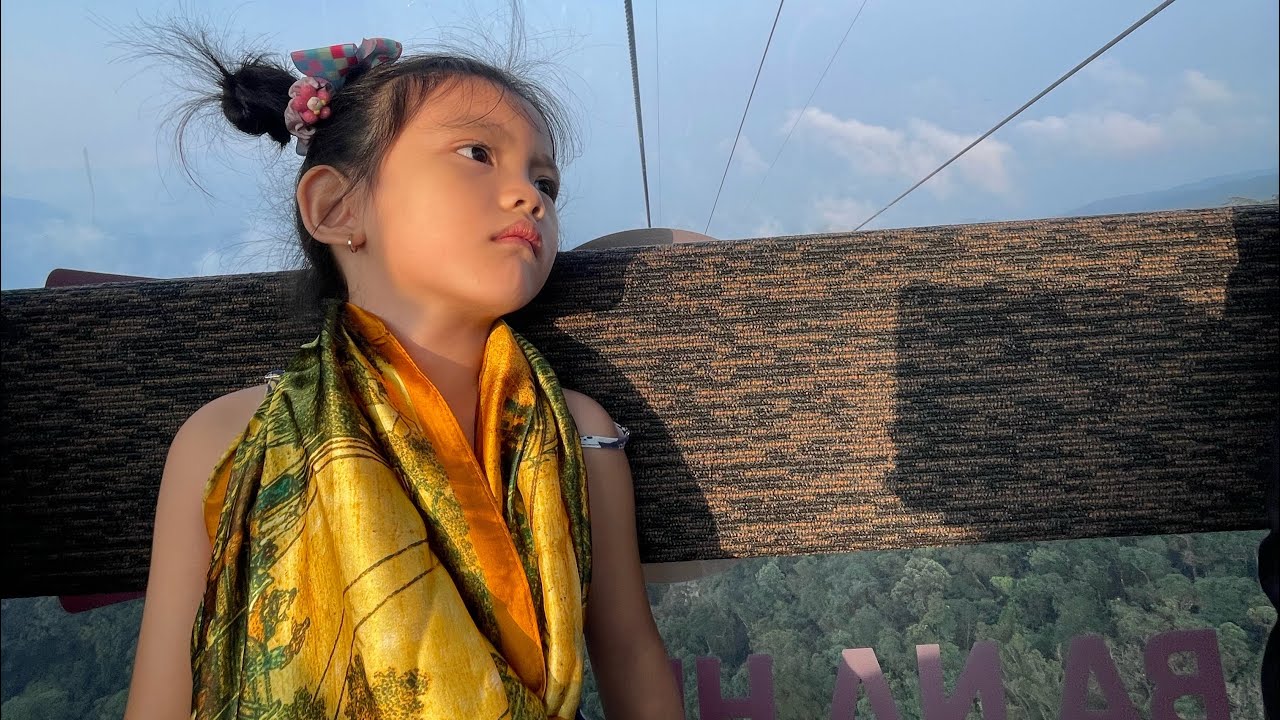 Trải nghiệm cáp treo Bà Nà Hill