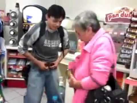 Abuela Se Desnuda En Una Tienda Youtube