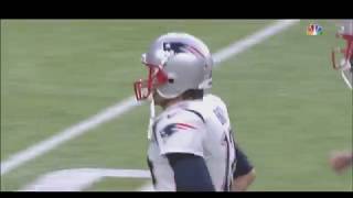 Tom Brady takes the field at Superbowl 2018