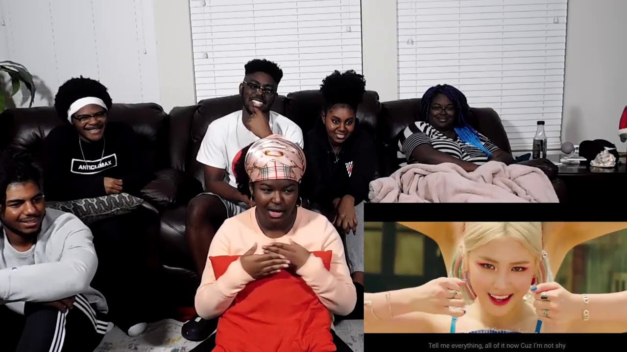 My family reacts to Kpop pt. 4(Girl Group edition) | Red Velvet, Twice, Mamamoo, Itzy, Everglow