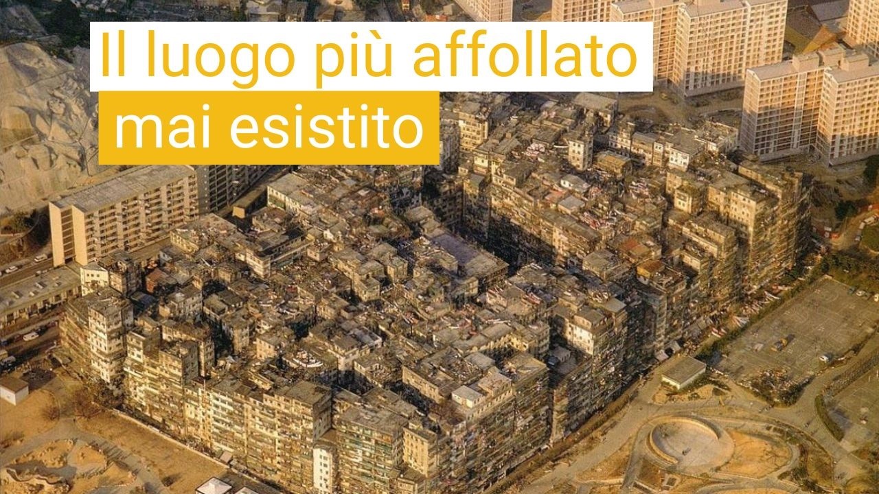 Dentro la città dove vivevano 33.000 persone in pochi isolati