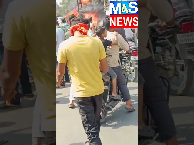 बांकीमोंगरा थाना क्षेत्र के सुतर्रा कटघोरा मुख्य मार्ग पर टायर गोदाम में लगी भीषण  आग  