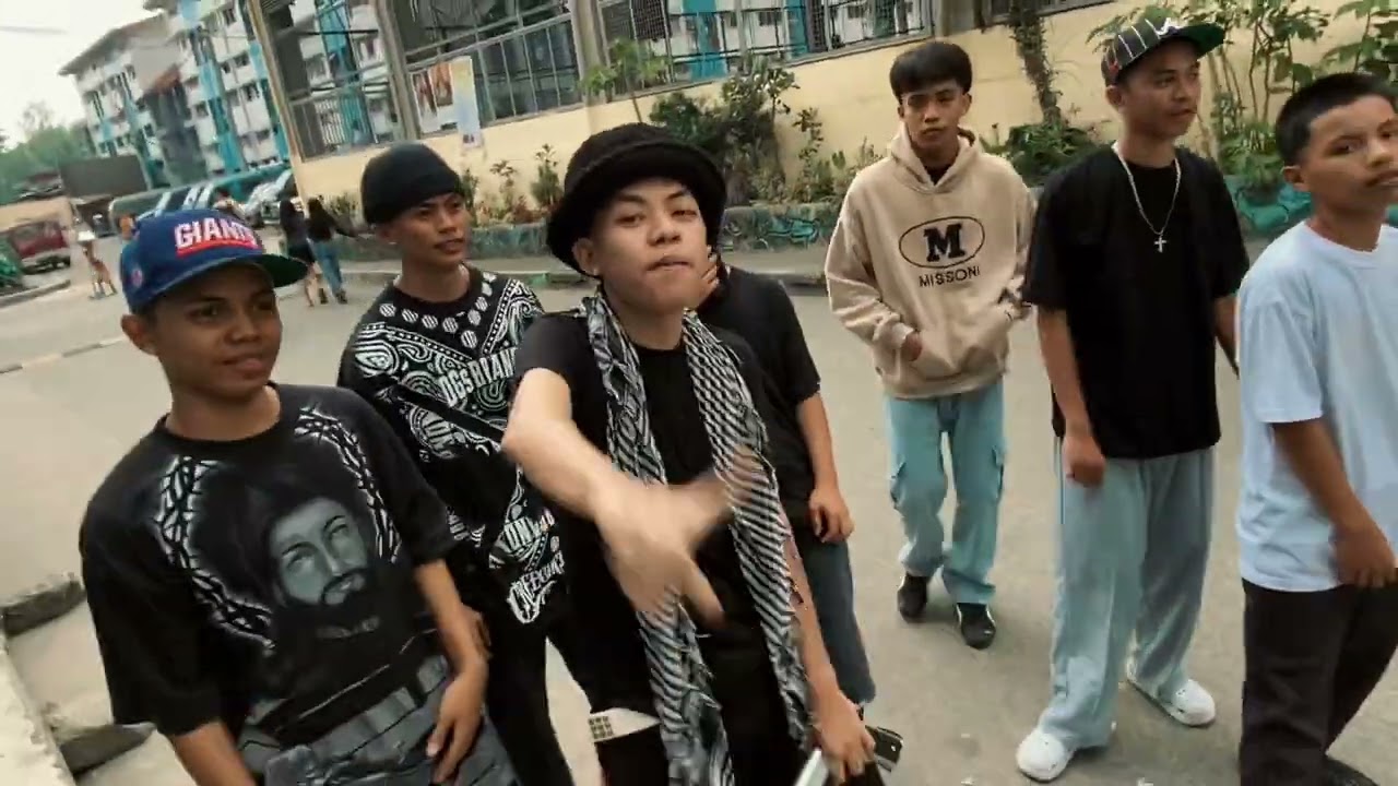 ONSE DISAIS - HOLLY SSOB ( official music video )