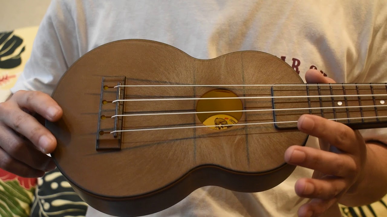 USED/OUTDOOR UKULELE SOPRANO BROWN YouTube