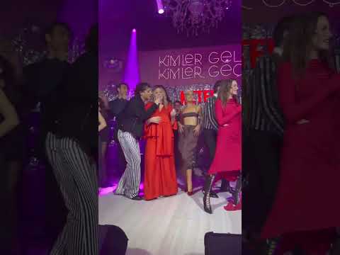 Serenay Sarıkaya ve Edis’ten Kimler Geldi Kimler Geçti galasında düet!