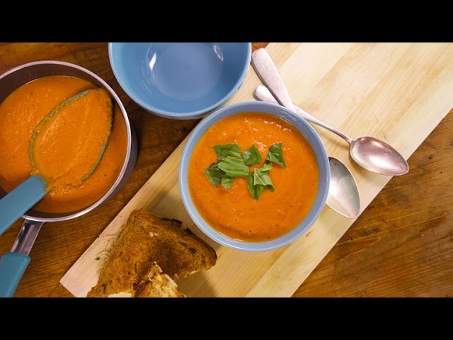 Buddy Valastro’s Easy Tomato Soup | Rachael Ray Show