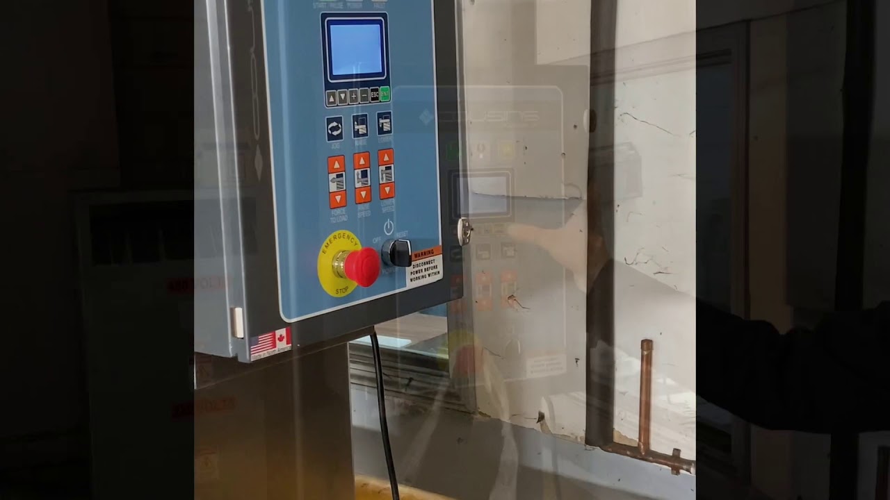 Cousin pallet wrappers model SRT