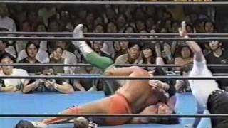 三沢 vs 小橋 1999.6.11 三冠戦 - YouTube