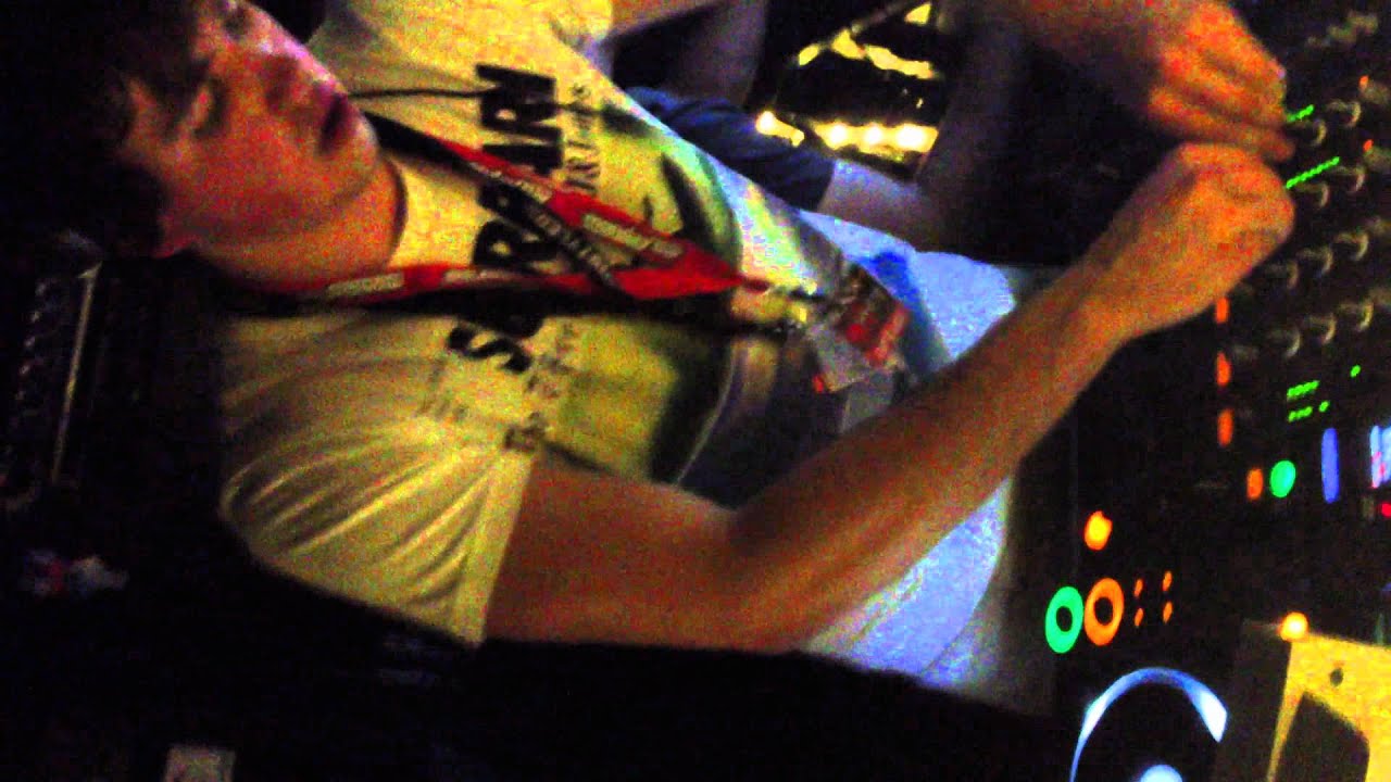 Diamanic playing Unbreakable & X-Pander-Pavorem Monstra