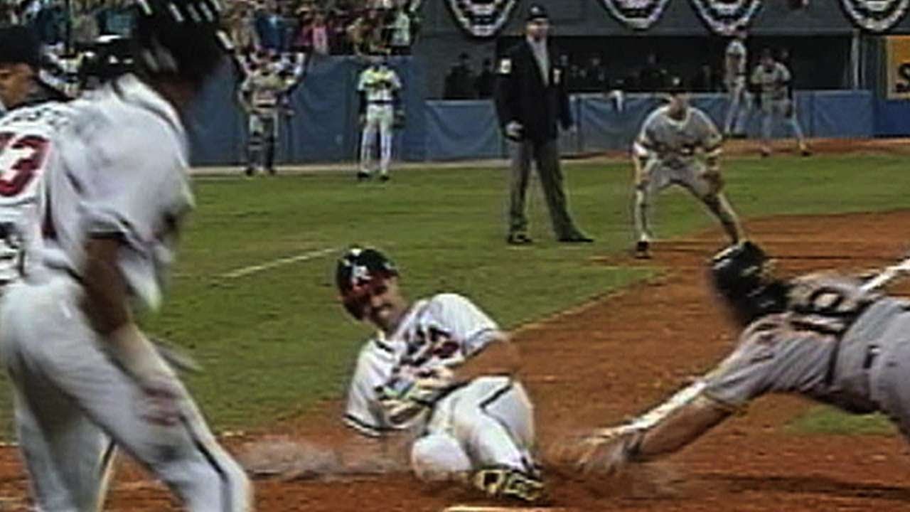 92 NLCS, Gm 7 PIT@ATL: Bream beats Bonds' throw 