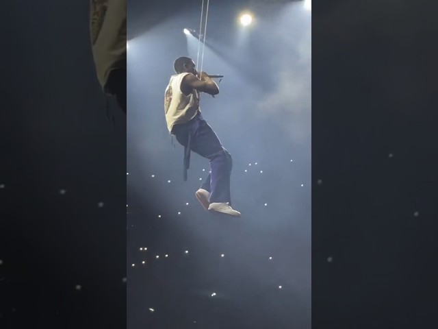 Chris Brown flying during the 11:11 Tour #chrisbrown #privilegernb class=