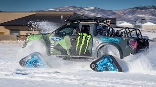 Кен Блок - Ford F 150 Raptor TRAX(Новости сноубординга, сноуборд видео, фото и музыка. https://vk.com/snowboardy http://snowboard.com.ru Лучшие фото и видео, снятые..., 2014-01-28T18:45:02.000Z)