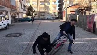 Hamokee Yusee Vinelerr 21