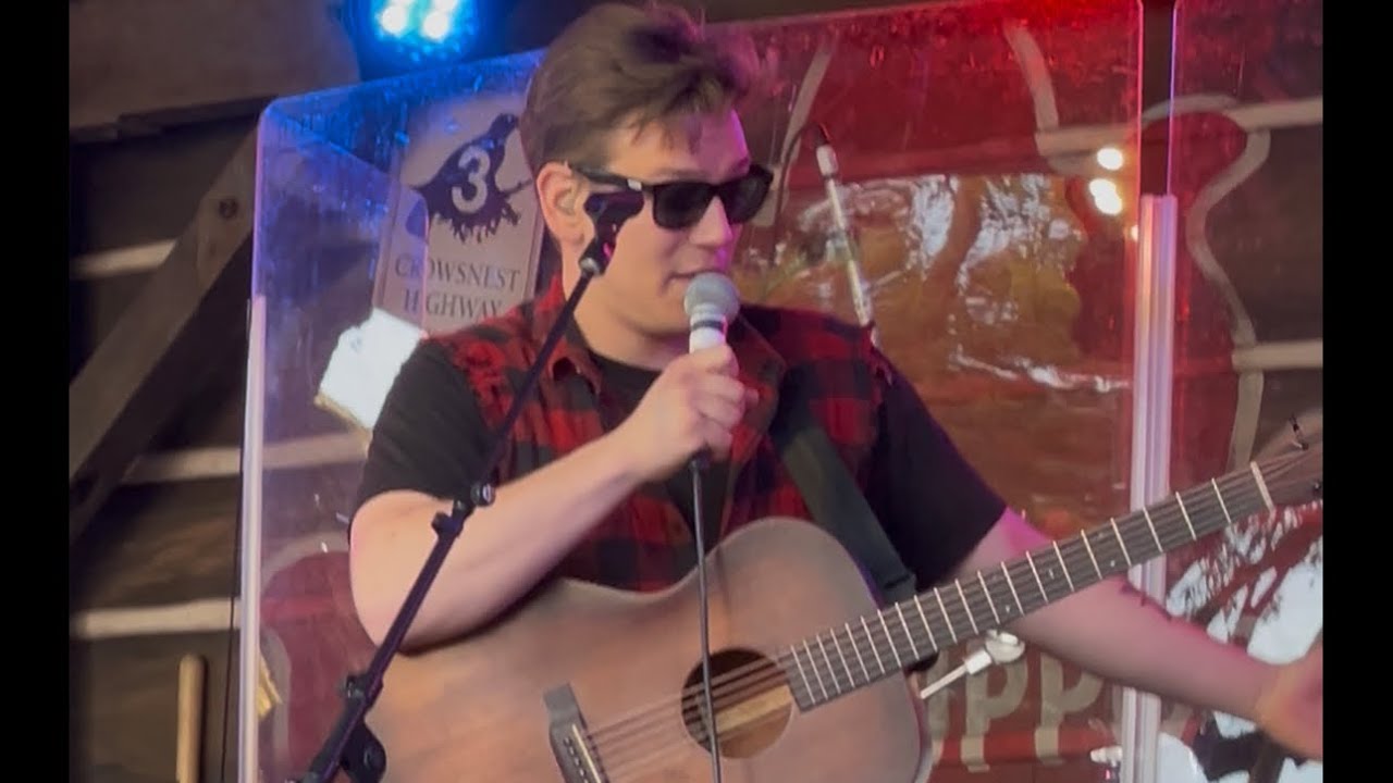 Great guitar player in Canada