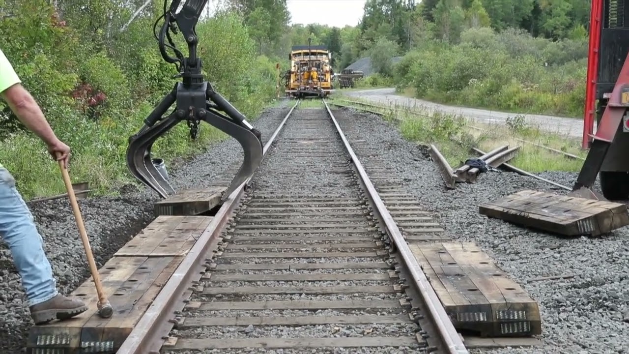 B1014116 - Rebuilding Robinwood Mainline Grade Crossing at Sabattis - September 6, 2022