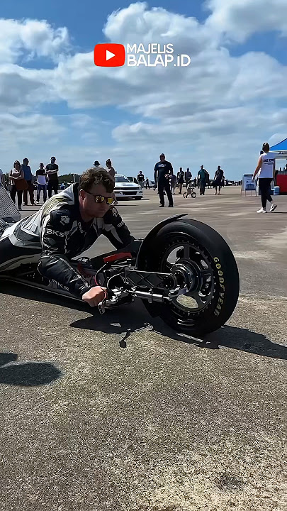 One funny sentence 'in western countries there are no drag bikes'‼️ #dragbike