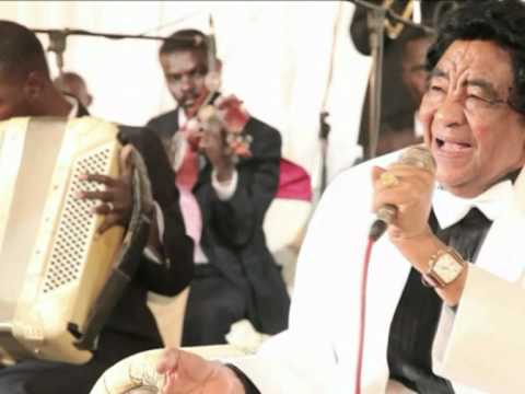 Download Soudan: le coeur brisé du chanteur de l'unité