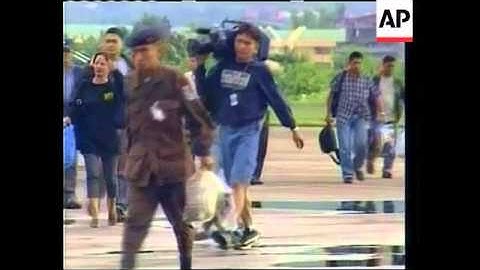 PHILIPPINES: HOSTAGE CRISIS MAY BE ENDING